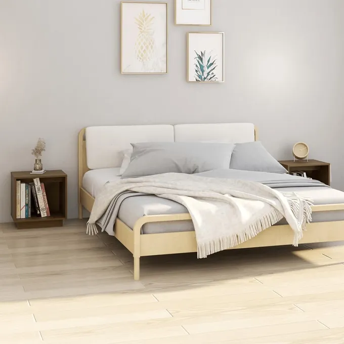 Sängbord 2 st honungsbrun 40x30x40 cm massiv furu 